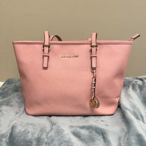 Michael Kors Voyager Tote